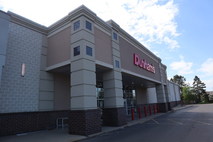 Hampton 4 Theatres - Now Dunham May 14 2022 (newer photo)